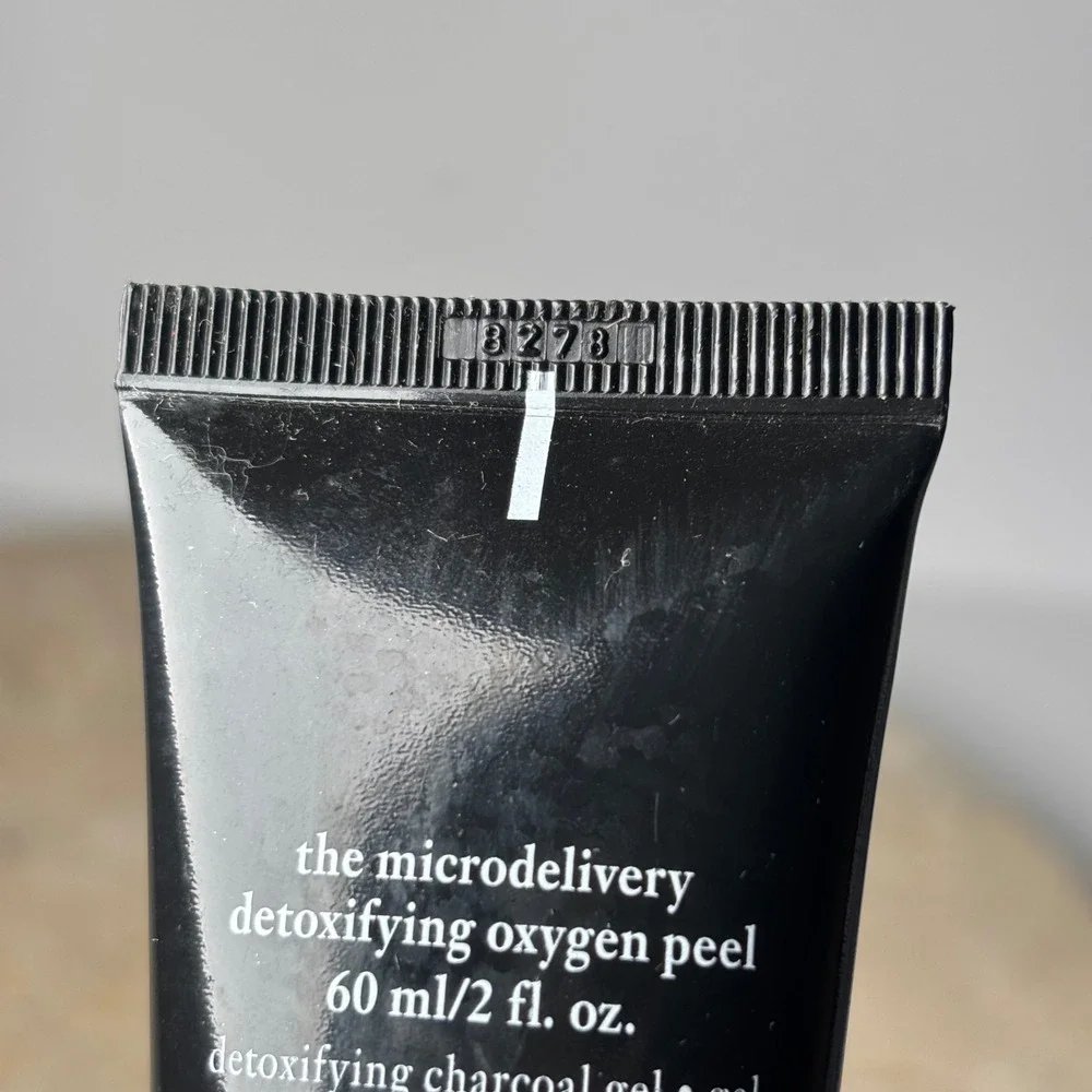 Philosophy Microdelivery Detoxifying Oxygen Peel 2oz Black Charcoal Gel Step 1